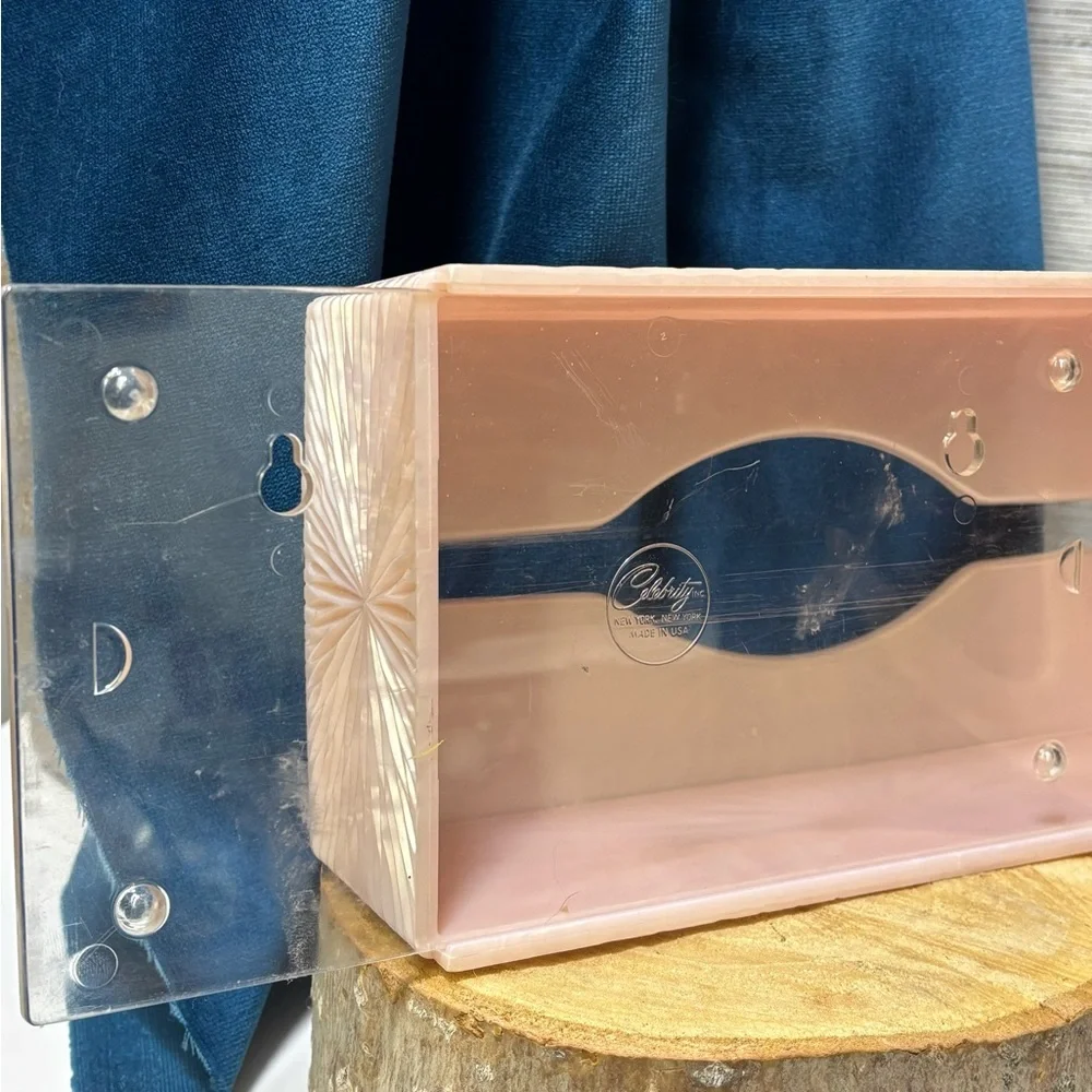 Elegant Vintage “ Celebrity” Carved Vanity Pink Tissue Box Cover